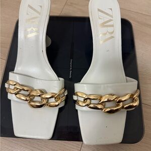 Zara Women's White Mules with Gold Chain size 10